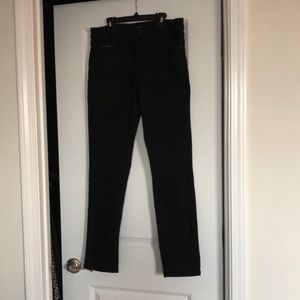 Black Slim Jeans, with trimmed pockets.